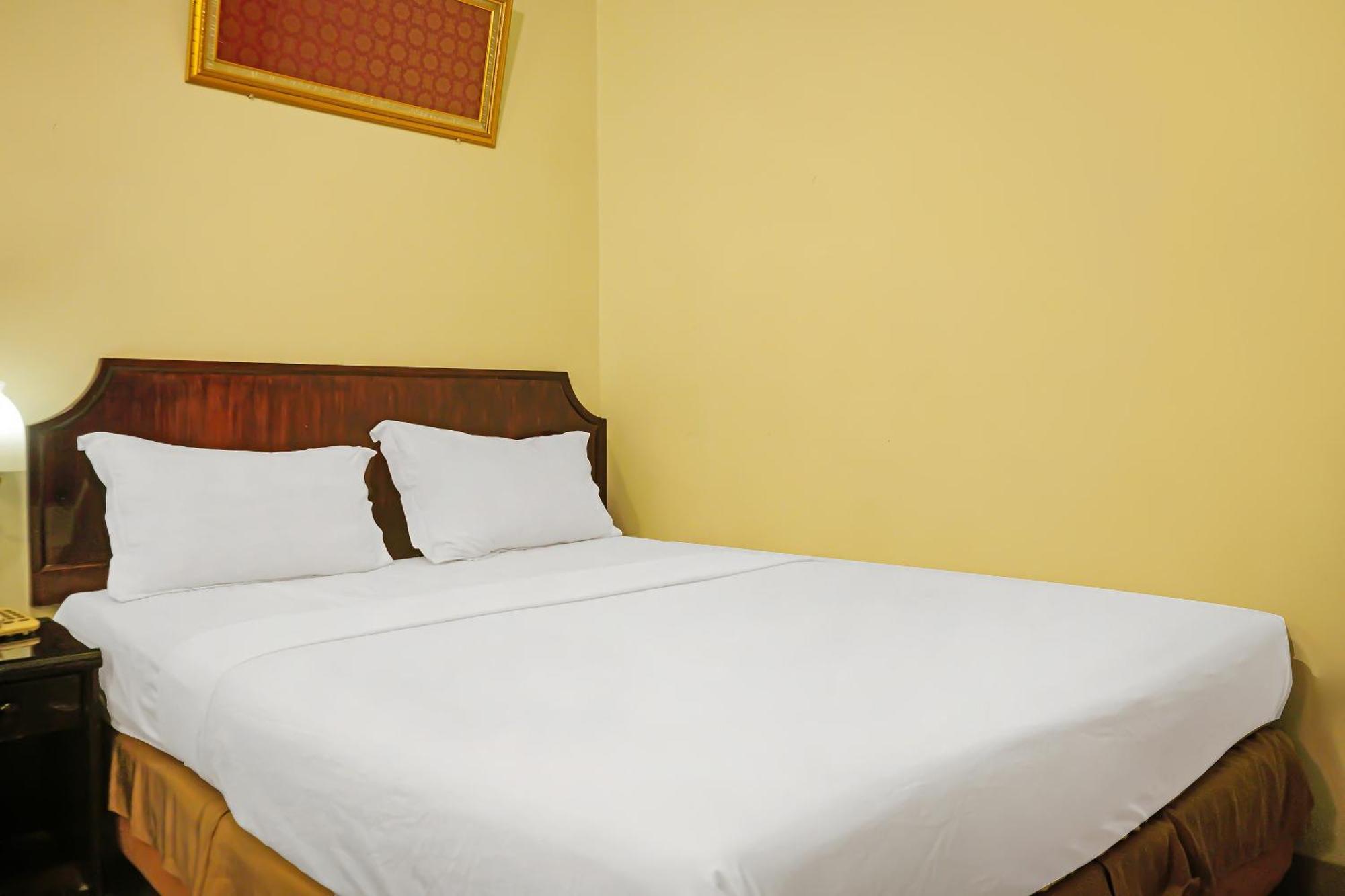 Super Oyo Collection O 92690 Hotel Limas 巨港 外观 照片